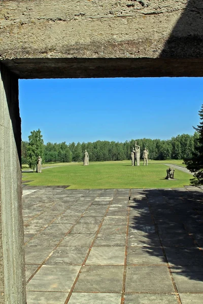 Conjunto conmemorativo de Salaspils en Letonia — Foto de Stock