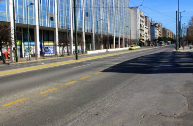 Boş yol, Syggrou Caddesi, Atina, Yunanistan, 14 Mart 2020.