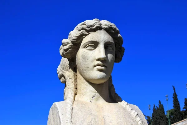 Nahaufnahme Einer Marmorstatue Auf Der Arena Des Panathenaic Stadions Athen — Stockfoto