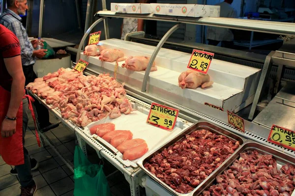 Ελλάδα Αθήνα Ιουνίου 2020 Πάγκοι Κρέας Στην Κεντρική Αγορά Της — Φωτογραφία Αρχείου