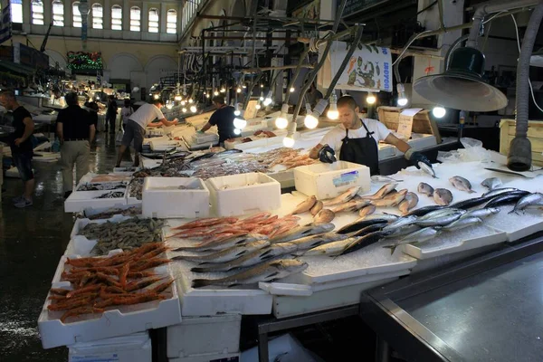 Grecia Atene Giugno 2020 Banchi Con Frutti Mare Nel Mercato — Foto Stock