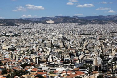 Yunanistan, Atina, 18 Haziran 2020 - Atina şehir manzarası Akropolis tepesinden.