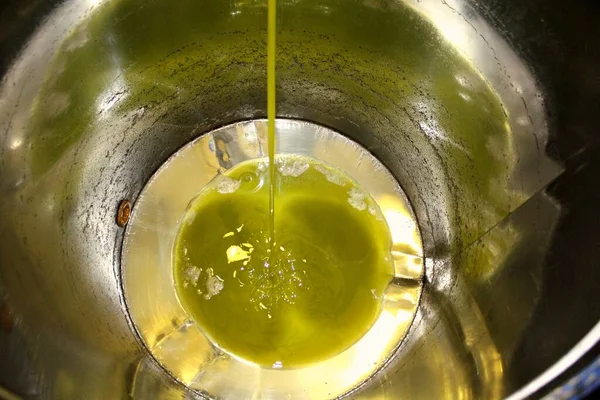 Griechenland Attika Extraktion Von Nativem Olivenöl Der Ölmühle — Stockfoto