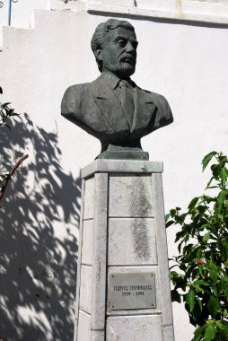 Yunanistan, Suriye adası, 28 Eylül 2008 'de Symi kentinde Yunan siyasetçi Georgios Gennimatas' ın heykeli.