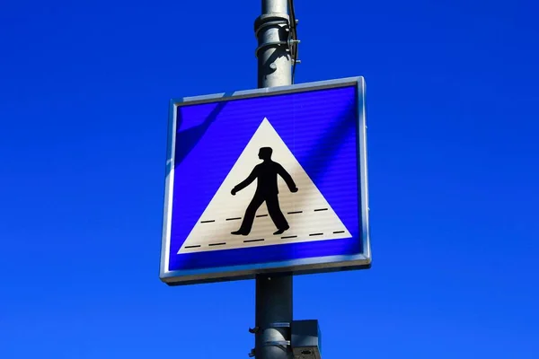 道路標識 交通標識横断歩道 — ストック写真