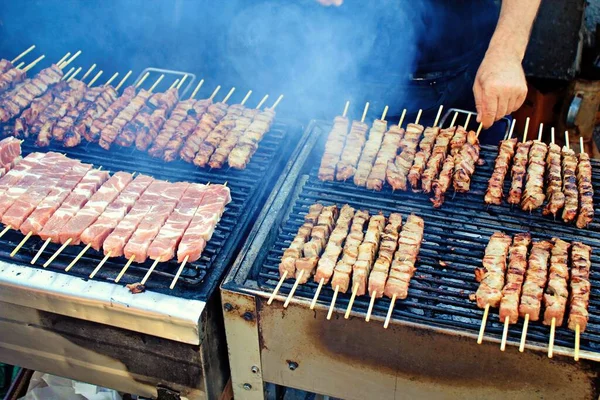 Barbecue Buiten Varkensvlees Gegrild — Stockfoto