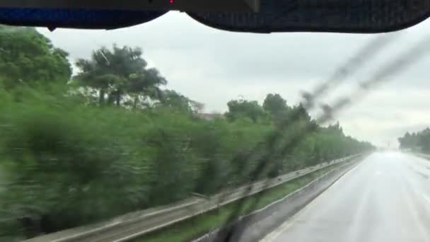 Voitures Circulant Sur Autoroute Sous Pluie — Video