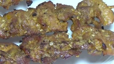 Izgara et şişleri.