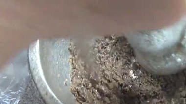 Çorba yapmak için tokmaklı yengeç