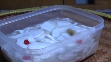 Bambu filizlerinden yiyecekler.