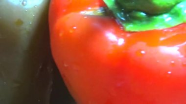 Sepette kırmızı biber.