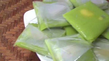 Geleneksel Vietnam yemekleri.