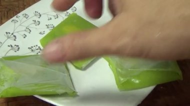 Geleneksel Vietnam yemekleri.