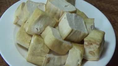 Geleneksel Vietnam yemekleri.