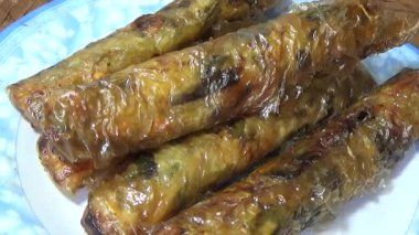 Geleneksel Vietnam yemekleri.