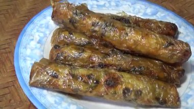 Geleneksel Vietnam yemekleri.