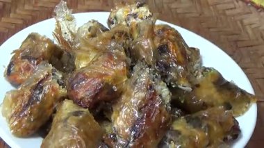 Geleneksel Vietnam yemekleri.