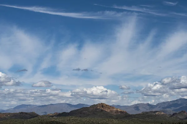 Nuages Vaporeux Dessus Jacob Crosscut Trail Lost Dutchman State Park — Photo