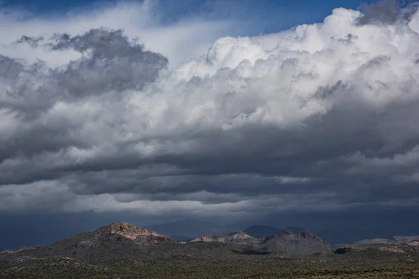 Tempête Imminente Dans Les Montagnes Superstition Parc État Hollandais Perdu — Photo