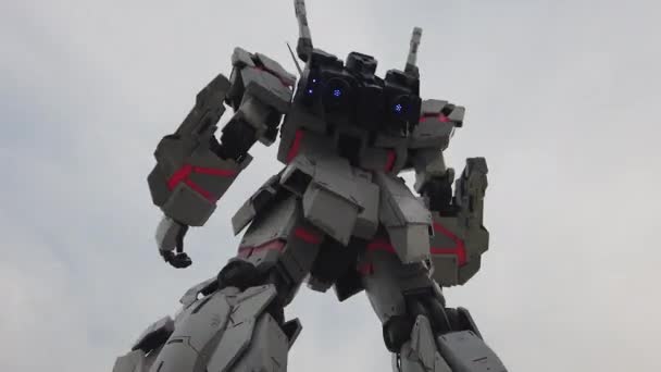 Hyperlapse av Gundam robot staty — Stockvideo