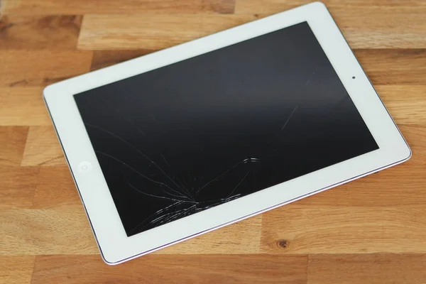 broken tablet with broken glass, in need of repair