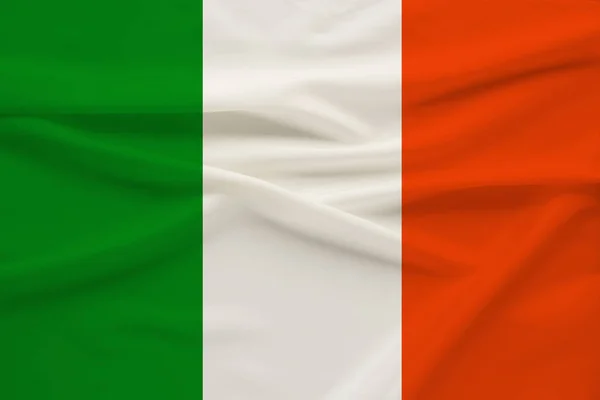 Bandera nacional del país Irlanda en seda delicada con pliegues de viento, concepto de viaje, inmigración, política, espacio para copiar, primer plano — Foto de Stock