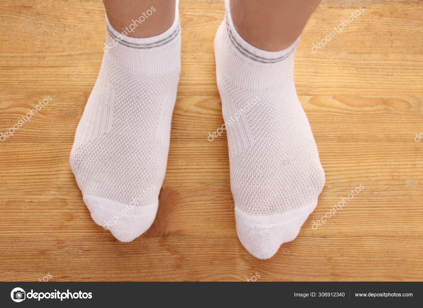 sell you pictures of my feet in cute socks