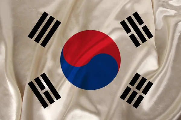 새틴, 파도, 주름과 하이라이트, 클로즈업, 복사 공간, 여행 개념, 경제 및 국가 정책, 일러스트의 고급스러운 질감에 대한민국 국기의 사진 — 스톡 사진