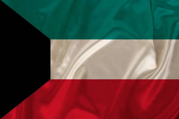Foto da bandeira nacional do estado do Kuwait em uma textura luxuosa de cetim, seda com ondas, dobras e destaques, close-up, espaço de cópia, ilustração — Fotografia de Stock