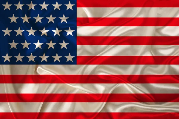 Bandeira nacional do país dos EUA em textura luxuosa de cetim, seda com ondas, conceito de viagem, imigração, política — Fotografia de Stock