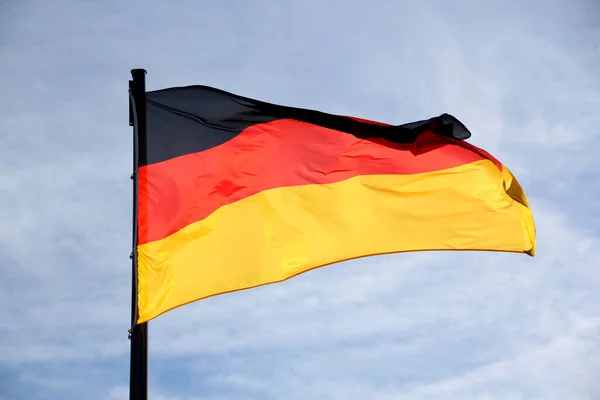 Zászló Németországi Szövetségi Köztársaság Szabadon Röpködik Szél Ellen Kék Koncepció — Stock Fotó