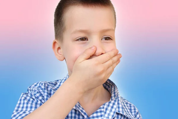 Çocuk Okul Çocuğu Ellerini Alt Çenesinde Tutuyor Diş Ağrısı Kırışıklıkları — Stok fotoğraf