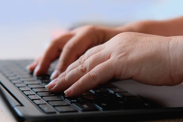 Woman Typing Laptop Keyboard Selective Focus Working Evening Laptop His — Stock Photo, Image