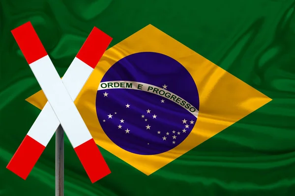Таможенный Знак Остановка Внимание Фоне Шелкового Национального Флага Бразилии Концепция — стоковое фото