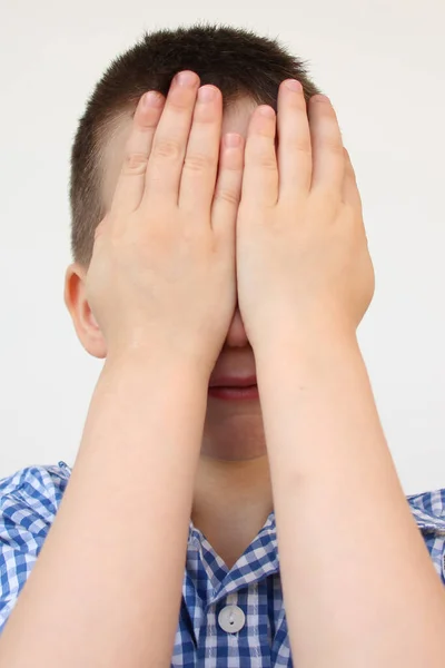 Crying Child Kid Covering His Eyes Fear Shame Resentment Cry — Stock Photo, Image