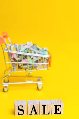 30 Temmuz - dünya günü içinde insan ticareti. İnsan bir ürün değildir. Çocuk istismarı bırak. Kavram kölelik. rehine, sömürü, zulüm, adam kaçırma