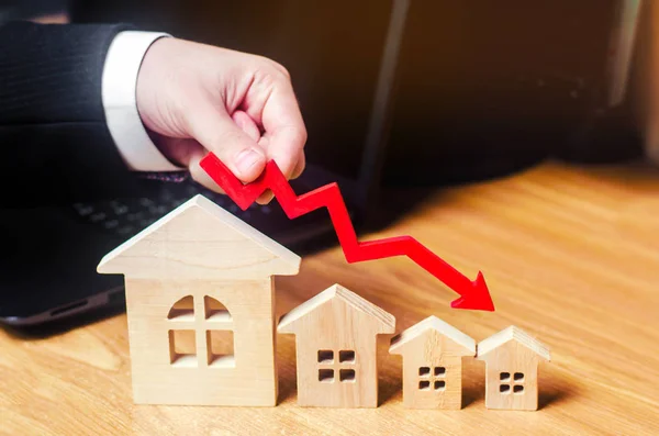 Decline Property Prices Population Decline Falling Interest Mortgage Reduction Demand — Stock Photo, Image