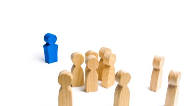 Kişilik bir kalabalık hitaben bir konuşma Kürsüsü lideri konuşuyor. İş kavramı lider ve liderlik nitelikleri, kalabalık yönetimi, siyasi tartışma ve seçimler. İşletme Yönetimi.