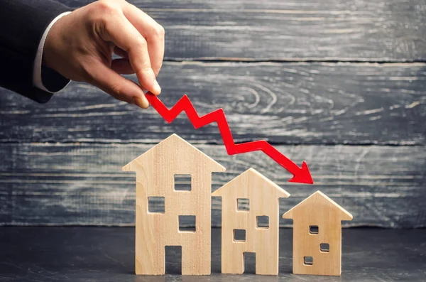 a decline in property prices. population decline. falling interest on the mortgage. reduction in demand for the purchase of housing. low energy efficiency, low prices for public utilities. arrow down.