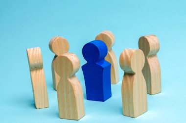 Bir iş takım liderlik kavramı. İşçilerin bir kalabalık bir daire içinde durup kendi akıl hocası, lider ya da patron dinlemeyeceğim. İş verimliliği artırma ve takım gelecek eylem planı geliştirme