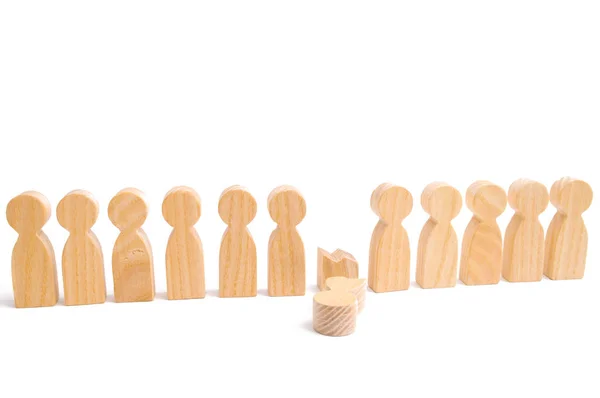 The concept of a weak link. Did not give up to expectations and did not fulfill the task. Weak player, worker for dismissal. A row of wooden people and a broken figure of a person among them.