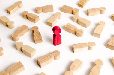 Kızıl adam insanlar çok yalancı rakamlar arasında duruyor. Seçicilik ve teklik, yetenek kavramı. Lider, liderlik. takım oluşturma. Idol ve örnek izleyin. Güvensizlik. Toksisite