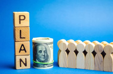Plan kelimesi ve paranın yanında duran bir iş ekibi ile ahşap bloklar. Strateji planlama. Yönetim iş kavramı. Şirketin satışlarının verimliliğini artırmak. Finansal hedefe ulaşmak