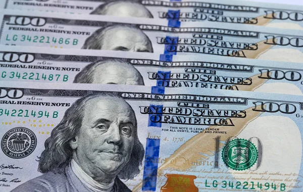 Pod Kątem Widzenia Częściowe Stany Zjednoczone Jeden Sto Dolar Rachunki — Zdjęcie stockowe