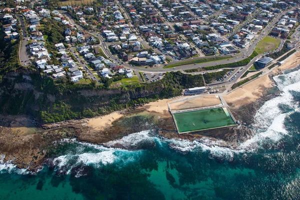 Luftaufnahme Von Merewetherbädern Merewether Bades Ist Ein Prominentes Wahrzeichen Strandseitigen — Stockfoto