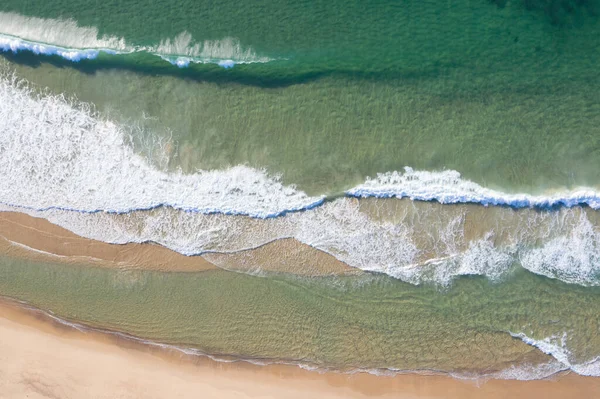 Vista Aérea Das Ondas Queda Nobbys Beach Newcastle Nsw Austrália — Fotografia de Stock