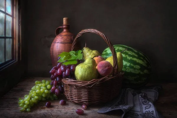 Stillleben Mit Früchten Und Wassermelone — Stockfoto