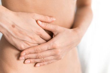 Kafkas kadın giyim baskı olmadan bir mide ağrısı eller.