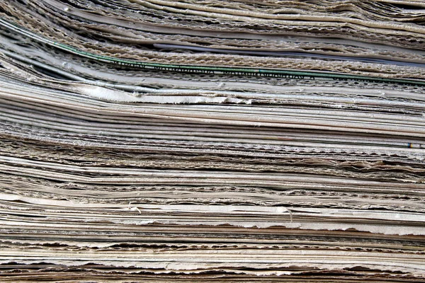 Stack Old Newspapers Lie Table — Stock Photo, Image