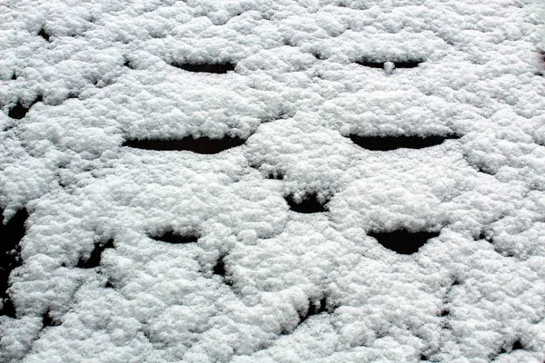 Neige Blanche Repose Sur Une Surface Sombre — Photo